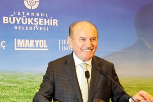 Topbaş: Siyasi partimizle aramızda hiçbir polemik yok, olamaz