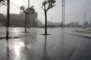 İstanbul'da yağmur başladı