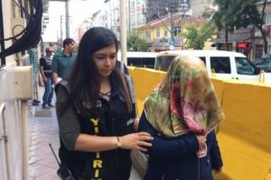 Bursa'da öğretmeni bıçaklayan kadın veli adliyeye sevk edildi