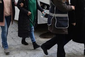 Belediye başkanının ablasına FETÖ tutuklaması