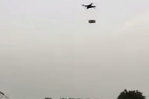 Basketbol topuyla drone'u düşürdü