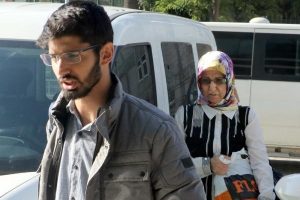 Anne ve oğlu 'ByLock' kullandığı iddiasıyla gözaltına alındı