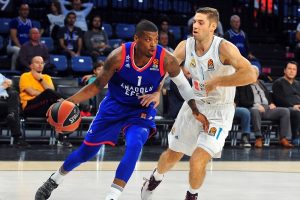 Anadolu Efes, ilk maçında kayıp