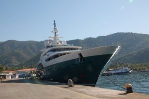 Hintli iş adamının lüks yatı Marmaris'te