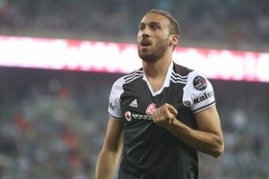 Crystal Palace'ın Cenk aşkı!