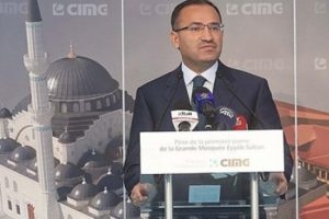 Bozdağ: Geri çekilme niyetimiz yok