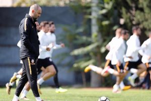 Lider derbi hazırlıklarına ara vermeden başladı