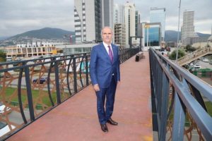 Erdoğan'ın istifasını istediği Bursa Büyükşehir Belediye Başkanı, Bosna Hersek'te