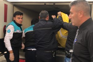 Bursa'da kırmızı ışıkta yola atladı, canından oldu
