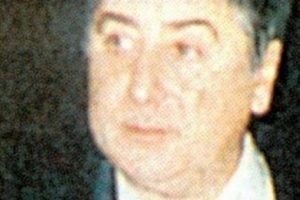 Ünlü iş adamının kızları dava açtı