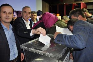 Bursa İnegöl İlçe Başkanlığı için temayül yapıldı