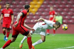 Galatasaray Ümraniyespor'u 3-2 mağlup etti