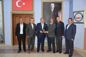Bursa'da gazilerden kaymakama teşekkür ziyareti
