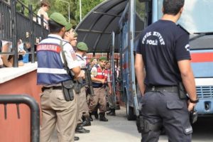 110 sanıklı davada 3 tahliye