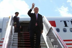 Cumhurbaşkanı Erdoğan'ın uçağında sürpriz isim