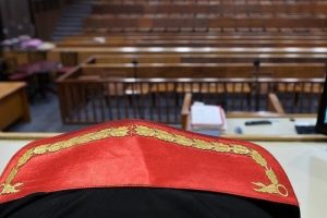 Eski hakime FETÖ'den hapis cezası verildi
