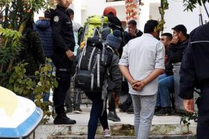 Kaçaklar ve organizatörler arasında kavga çıktı: 20 gözaltı
