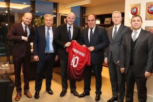 Infantino, TFF'yi ziyaret etti