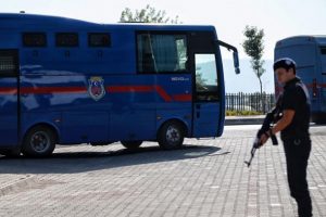 Cezaevlerindeki tutuklu sayısı açıklandı