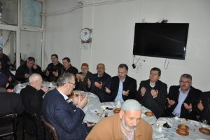 Bursa'da Bereket Sofrası Boşnak Camide Kuruldu