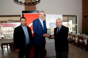 Bursa Karacabey Belediyesi'nden eğitimcilere vefa