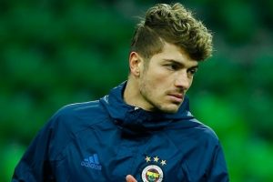 Roman Neustaedter taraftar desteği bekliyor