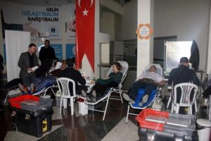 Bursa adalet sarayında kan bağışı kampanyası
