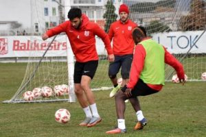 Balıkesirspor'da hedef galibiyet serisi