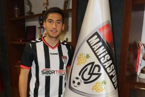 Manisaspor'da Berk profesyonel oldu