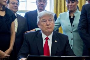 Trump'tan açıklama: Yalan haber!