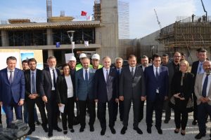 Bursa'da Bakan Özlü'den GUHEM'e övgü