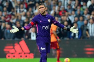 Muslera ve Selçuk İnan, Beşiktaş derbisi istikrarını sürdürdü