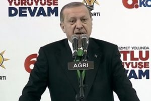 Erdoğan: Bazı iş adamları varlıklarını yurt dışına kaçırmaya çalışıyor