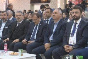 Başbakan Yardımcısı Çavuşoğlu Bursa'da: ''Kılıçdaroğlu kasetle geldi dekontla gidecek''