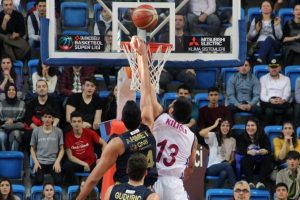 Olaylı maçta kazanan Fenerbahçe