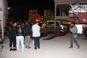 15 katlı binada yangın dehşeti
