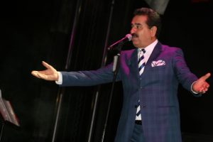 İbrahim Tatlıses: Ey Müslüman Alemi uyan