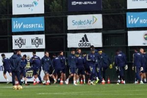 Fenerbahçe, Bursaspor maçına hazır