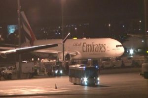 Emirates uçağı acil iniş yaptı