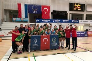 Bursa Büyükşehirli Sultanlar tur avantajını kaptı
