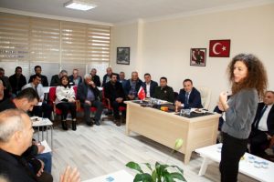 Bursa'da muhtarlara kadına şiddet anlatıldı