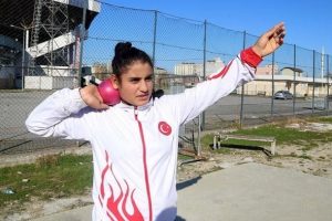 Göçük altından çıktı şampiyon oldu