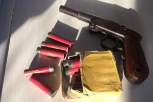 Mardin'de biri 'Glock' marka 2 silah ele geçirildi