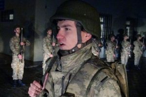 Kahramanlar, yeni yıla Ermenistan sınırında nöbet başında girdi