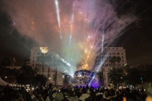 Los Angeles 2018'e büyük coşkuyla ''merhaba'' dedi