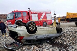 Baraj gölüne düşen otomobil 3 ay sonra çıkarıldı