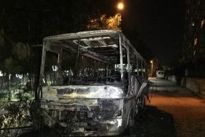 Ümraniye'de otobüs kül oldu