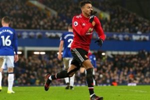Manchester United, Everton'ı devirdi