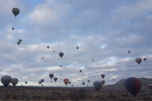 Kapadokya'da balonlar nihayet havalandı
