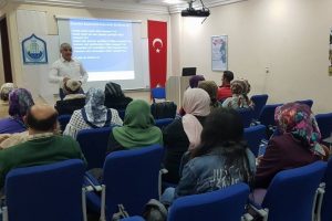 Bursa'da ''Evlilik okulu''nda dersler sürüyor